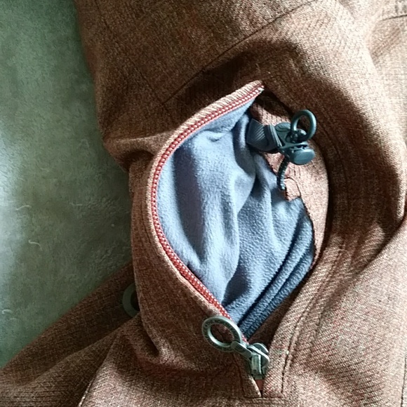 North Face primaloft jacket. - Picture 11 of 16